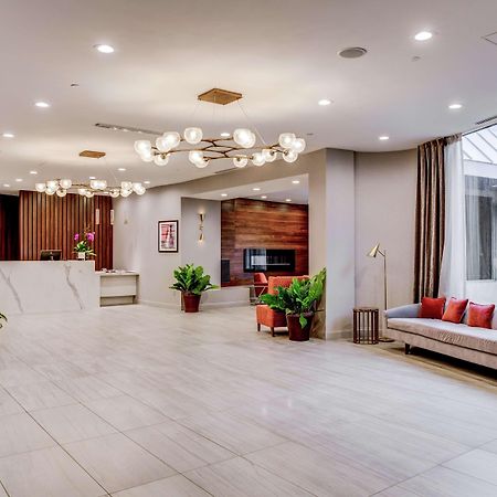 Отель Hilton Chicago/Оук-Лон Экстерьер фото